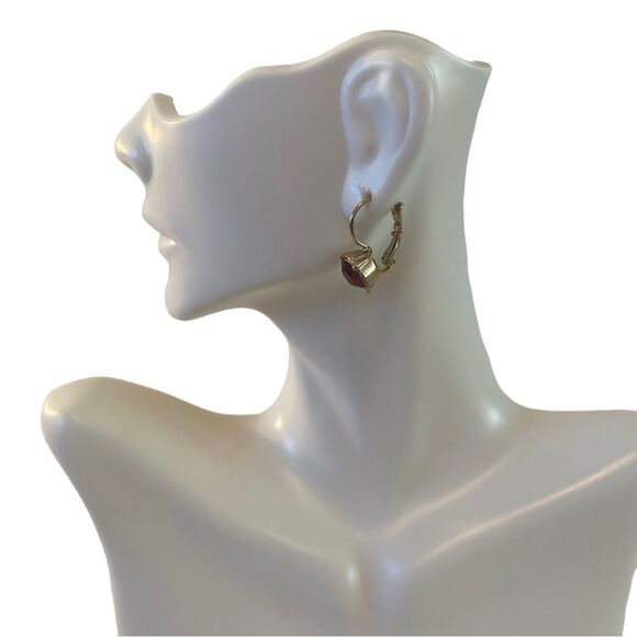 Pretty Vintage Faux Ruby & Gold Toned Leverback Earrings. Generous Sized Stone. - Picture 3 of 5
